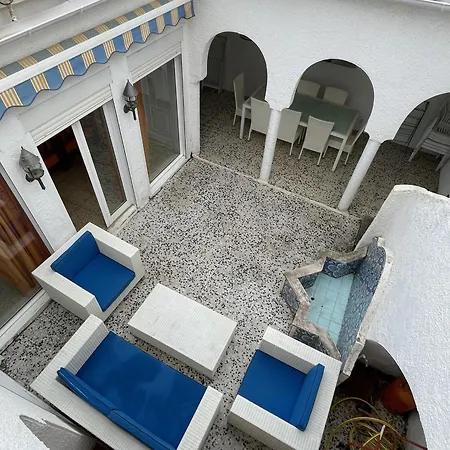 Vakantiehuis Cerca Del Mar Con Solarium Y Patio, Ideal Vacaciones En - Es-9-173
